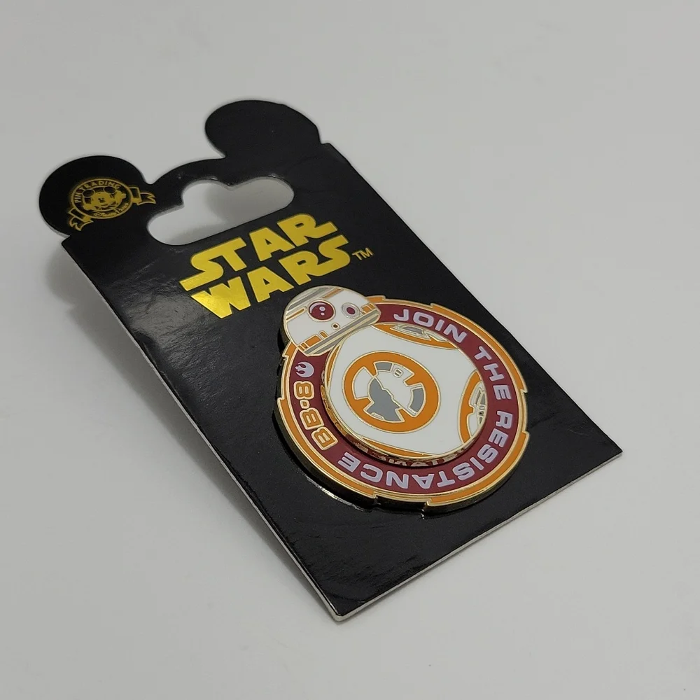 NWT Star Wars BB8 Pin